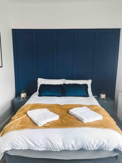 Comfortable Home In Bolton Farnworth Extérieur photo